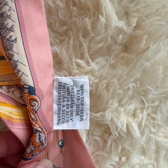 Hermes silk Twilly
Full set - Picture 4 of 5
